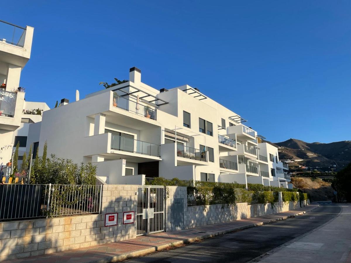 Sunny Penthouse Beach Apartment With Panoramic Views Almuñécar Zewnętrze zdjęcie