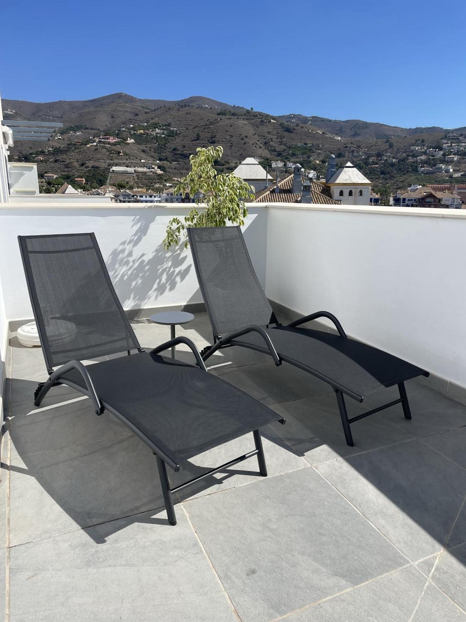 Sunny Penthouse Beach Apartment With Panoramic Views Almuñécar Zewnętrze zdjęcie